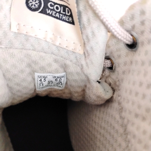 VANS NEW Standard Mid Snow MTE Boots Vintage White - Picture 11 of 11